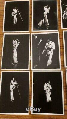 1970 ORIGINAL Vintage ELVIS PRESLEY CONCERT Candid THE KING Photo LOT of 20 RARE