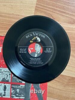 25 Rare Elvis Presley Vinyl 45 Records With 25 Authentic Picture Sleeves + Book