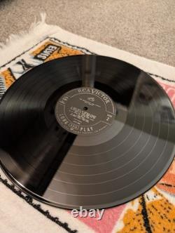 ELVIS PRESLEY 1956 Debut Album Absoulte Beauty EXCELLENT+ Condition CANADA RARE