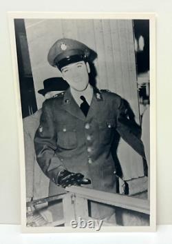 ELVIS PRESLEY AUTHENTIC ORIGNAL 5x8 PHOTO 1958 Military Service GERMANY RARE