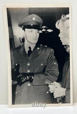 ELVIS PRESLEY AUTHENTIC ORIGNAL 5x8 PHOTO 1958 Military Service GERMANY RARE