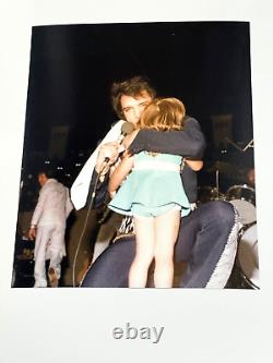 ELVIS PRESLEY AUTHENTIC RARE 8x10 RARE PHOTO 1975 NORFOLK VA +CERTIFICATE