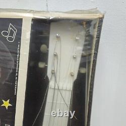 ELVIS PRESLEY GUITAR BRAND NEW Old Stock 1984 Vintage RARE USA LAPIN PRODUCTS