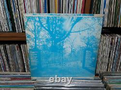 ELVIS PRESLEY Graceland KOREA LP. Rare Blue Cover