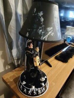 ELVIS PRESLEY (King Of Pop) RARE COLLECTIBLE ANIMATED LAMP (MINT CONDITION)
