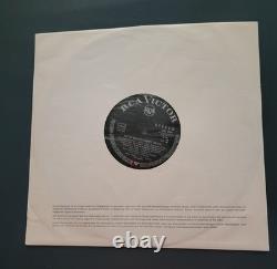 ELVIS PRESLEY LP Roustabout ORIGINAL RCA RARE STEREO