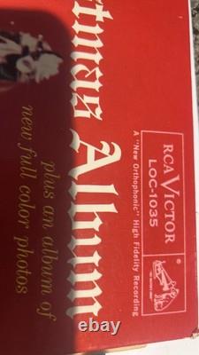 Elvis Presley Christmas Album Rare 1957 RCA Vinyl with Clean Cover and Booklet