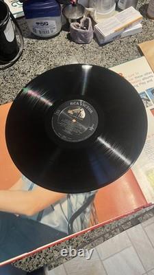 Elvis Presley Christmas Album Rare 1957 RCA Vinyl with Clean Cover and Booklet