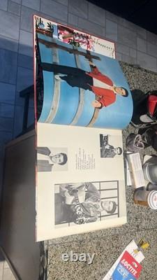 Elvis Presley Christmas Album Rare 1957 RCA Vinyl with Clean Cover and Booklet