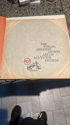 Elvis Presley Christmas Album Rare 1957 RCA Vinyl with Clean Cover and Booklet