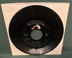 Elvis Presley Gold Standard 447-0608 Hound Dog 45 With Sleeve 1964 MINT RARE