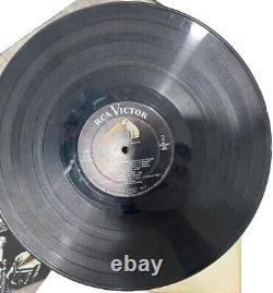 Elvis Presley RARE CAS-2472 Vinyls