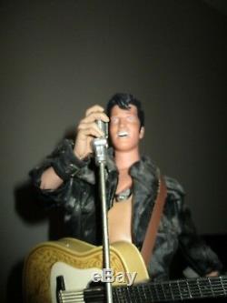 Elvis Presley-Rare Téléphone Numéroté-Elvis(30 cm) chante et danse-Fonctionne