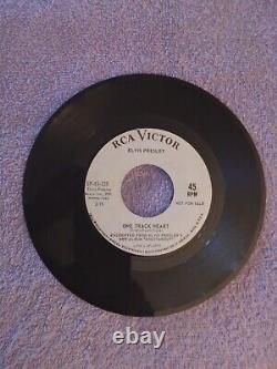 Elvis Presley Roustabout Extremely Rare Promo 45&signature White Scarf Lot 2