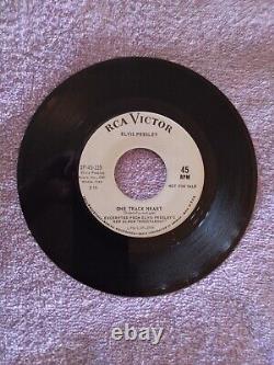 Elvis Presley Roustabout/one Track Heart Extremely Rare Promo 45 1964 Nmint