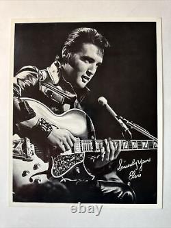 Elvis presley promo photo from RCA reproduction of signature in print very rare
