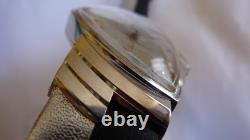 HAMILTON VENTURA 14K WHITE GOLD ELVIS PRESLEY MODEL cal. 500A museums ULTRA RARE