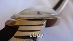 HAMILTON VENTURA 14K WHITE GOLD ELVIS PRESLEY MODEL cal. 500A museums ULTRA RARE