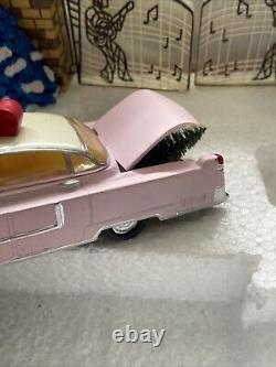 Hawthorne Village Elvis Presley Rare Happy Holidays from Graceland Gate Cadilac