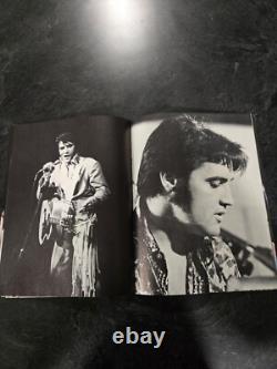 RARE ELVIS Presley SOUVENIR PHOTO ALBUM 1972 RCA Concert Tour Program Vintage
