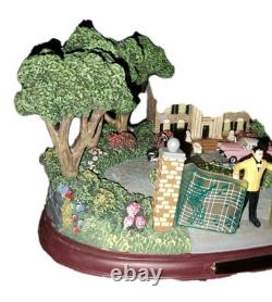 RARE Elvis Presley Hawthorne Village Welcome To Graceland READ DESCRIPTION