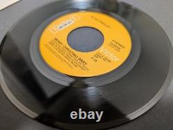 RARE Elvis Presley Merry Christmas Baby/O Come All Ye Faithful RCA 74-0572