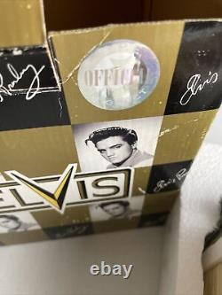 RARE Elvis Presley's GRACELAND The King Vintage 1998 Figurine Music Box READ