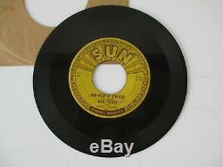 RARE ORIGINAL! SUN 209 Elvis That's All Right/ Blue Moon of Kentucky