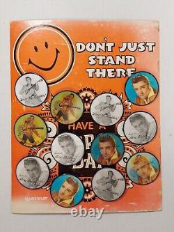RARE Vintage Elvis Presley Original Vari-Vue Display Board with 12 Flicker Buttons