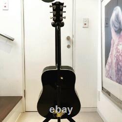 Rare 2000 made gibson elvis dove Elvis Presley signature model acoustic guitar w