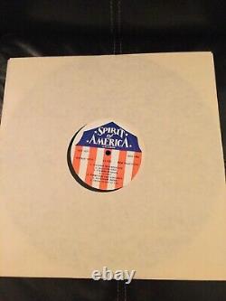 Rare Elvis Presley 2LP Set-Rockin New Years Eve Pittsburgh, PA Dec 31, 1976