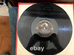 Rare Elvis Presley Christmas Album 1035. 1957 Authentic