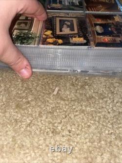 Rare Elvis Presley card collection over 600 cards