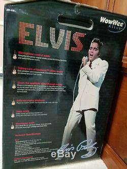 Rare NOS 2007Elvis PresleyWowWee AliveAnimatronic Singing & Talking Bust! New