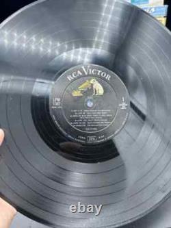 Rare Orig. Elvis Presley Memorabilia Large Lot- Vinyl- Books- Fan Club Booklets