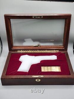 The Elvis Presley Tribute Pistol Wood CASE ONLY Edition Of Only 500 withKey Rare 1