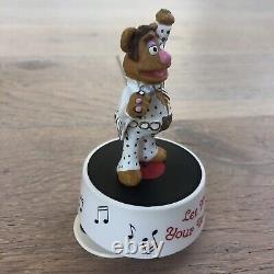 Vintage 1990 Muppets Fozzie Bear Elvis Presley Wind Up Musical Jim Henson Rare