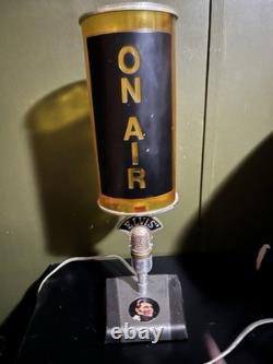 Vintage RARE Elvis Presley On Air Lamp